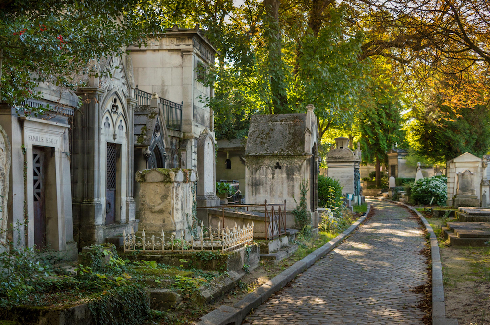 Pu00c3u00a8re Lachaise Cemetery, Paris. u00e2u20acu201d Picture courtesy of jacquesvandinteren/ IStock.com