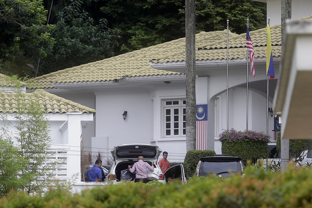 The scene outside Datuk Seri Najib Razaku00e2u20acu2122s residence in Kuala Lumpur July 3, 2018. u00e2u20acu201d Picture by Mukhriz Hazim