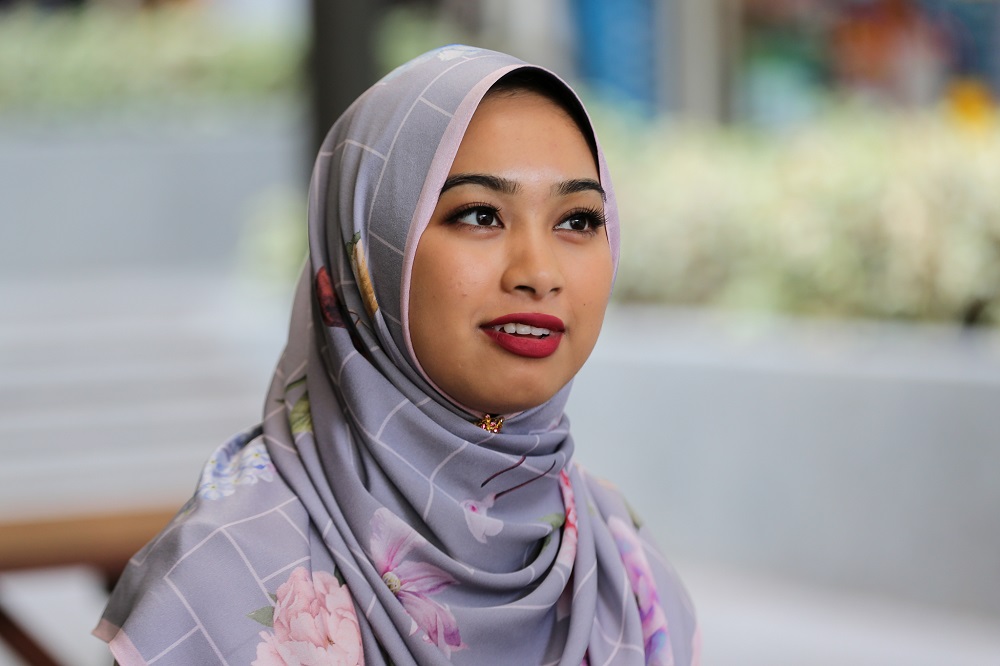 She is the first Muslim contestant in hijab in the history of the New Zealand competition and only the second in the history of the Miss Universe competition.