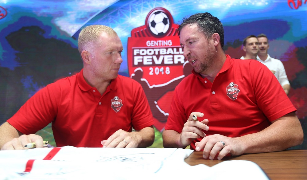 Paul Scholes (left) and Robbie Fowler during a meet the fans session at Resorts World Genting July 13, 2018. u00e2u20acu201d Picture by Razak Ghazali