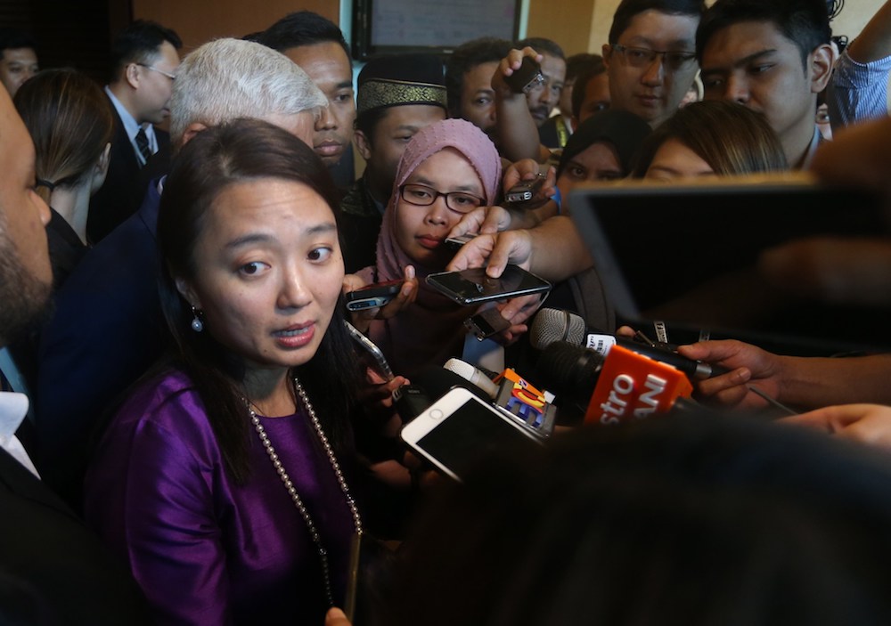 Hannah Yeoh speaks to journalists in Kuala Lumpur July 17, 2018. u00e2u20acu201d Picture by Razak Ghazali
