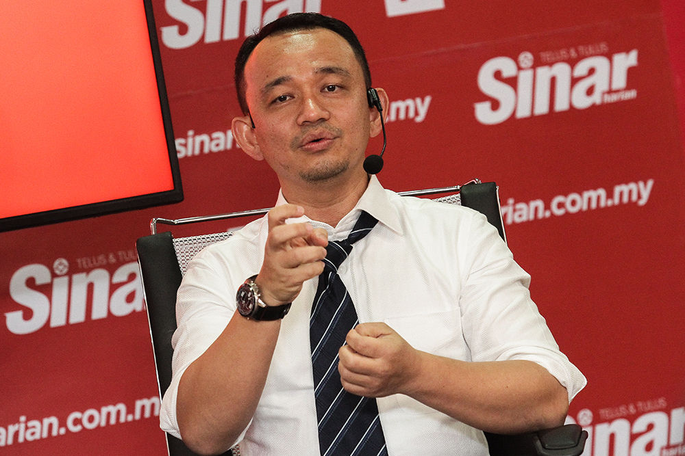 Education Minister Maszlee Malik speaks during a Bicara Minda programme at Sinar Harianu00e2u20acu2122s office in Shah Alam July 19, 2018. u00e2u20acu201d Picture by Miera Zulyana