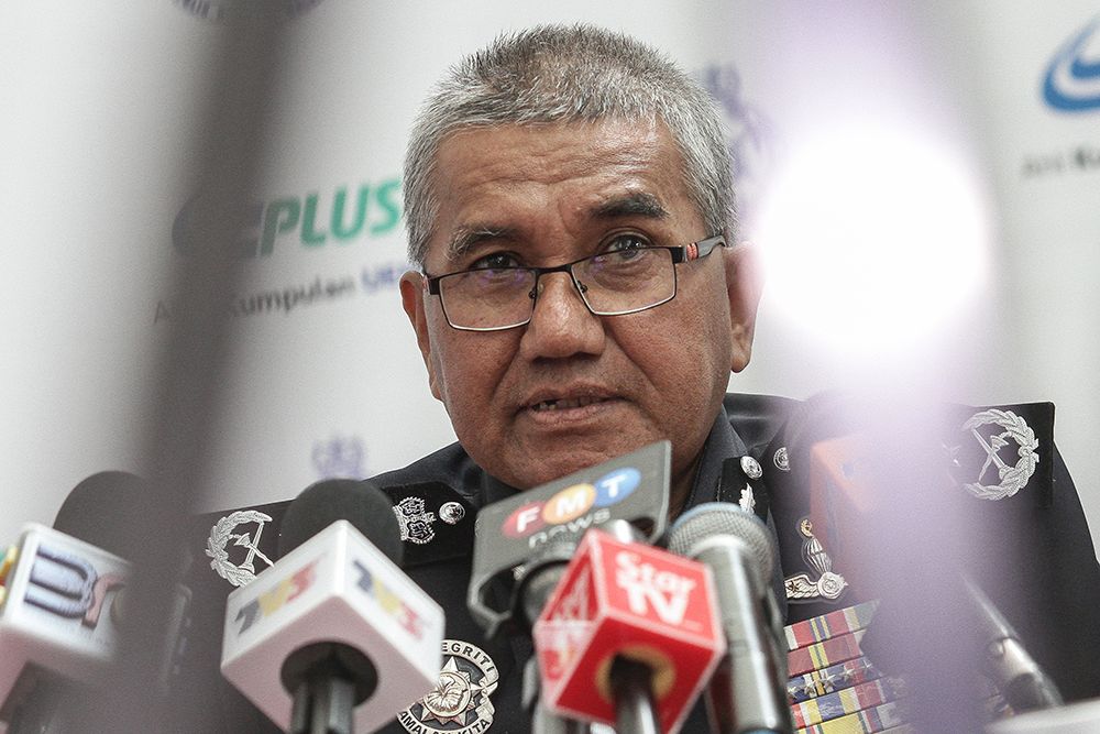 IGP Tan Sri Mohamad Fuzi Harun speaks during a press conference in Subang Jaya July 19, 2018. u00e2u20acu201d Picture by Miera Zulyana