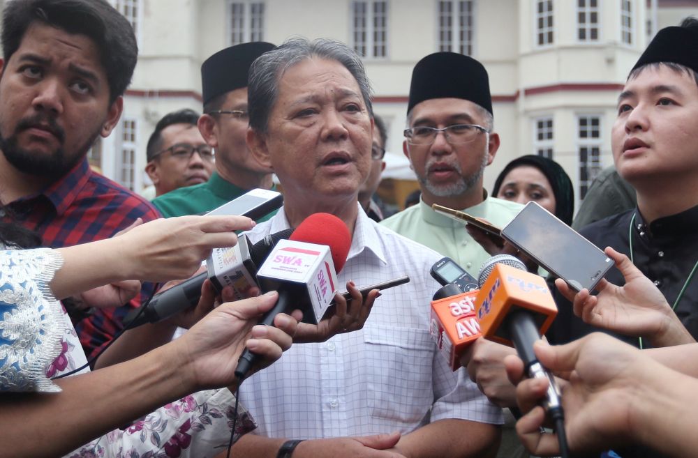 Datuk Mohamaddin Ketapi speaks to reporters at the Malaysia Tourism Centre in Kuala Lumpur July 12, 2018. u00e2u20acu201d Picture by Razak Ghazali