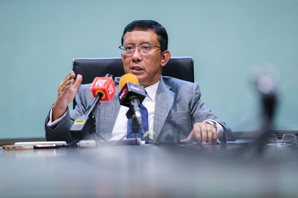 Datuk Shaharudin Ali speaks during a press conference on a letter penned to the Central Intelligence Agency weeks ahead of GE14. u00e2u20acu2022 Picture by Ahmad Zamzahuri