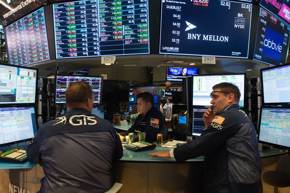 Traders work on the floor at the closing bell of the Dow Industrial Average at the New York Stock Exchange on July 19, 2018 in New York. u00e2u20acu201d AFP pic