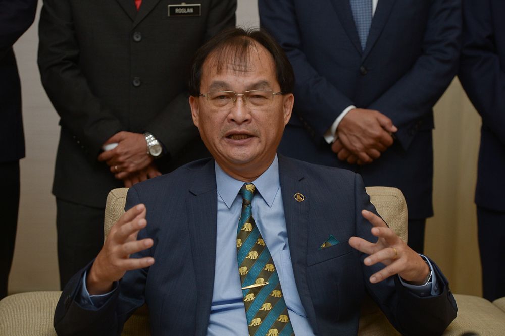 Baru Bian speaks to reporters at the Works Ministry in Kuala Lumpur July 3,  2018. u00e2u20acu2022 Picture by Mukhriz Hazim