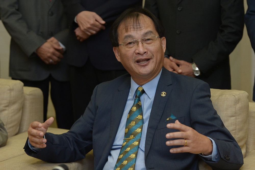 Baru Bian speaks to reporters at the Works Ministry in Kuala Lumpur July 3,  2018. u00e2u20acu2022 Picture by Mukhriz Hazim