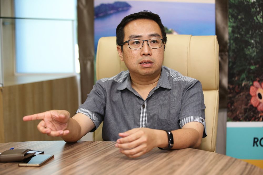 Newly elected Tanjung Malim member of parliament Chang Lih Kang is ready to take on new challenges. u00e2u20acu201d Picture by Marcus Pheong