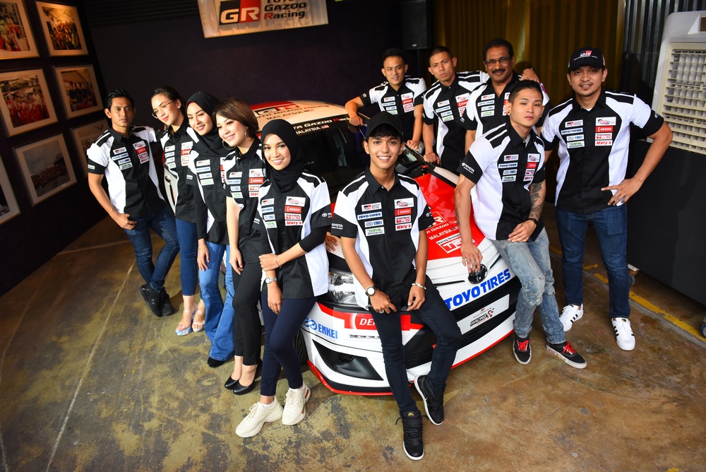 The Promotional Class drivers with K. Ravindran, president of UMWT. u00e2u20acu201d Pictures courtesy of UMW Toyota