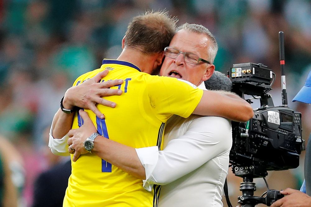 Swedenu00e2u20acu2122s Andreas Granqvist celebrates with coach Janne Andersson after their World Cup Group F match against Mexico in Ekaterinburg Arena, Yekaterinburg, Russia, June 27, 2018. u00e2u20acu201d Reuters pic