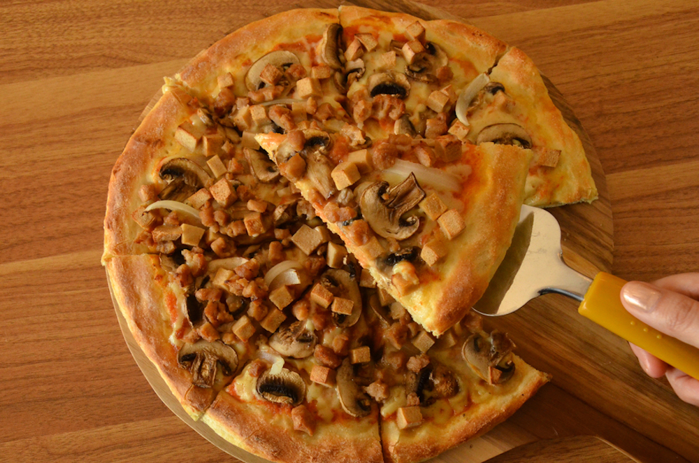 iVegan Pizza has a variety of pizzas with different toppings but everything is 100 per cent vegan. u00e2u20acu201d Jakarta Globe pic