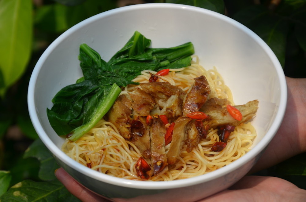Feel Good Food’s grain noodles with spicy ‘duck.’ — Jakarta Globe pic