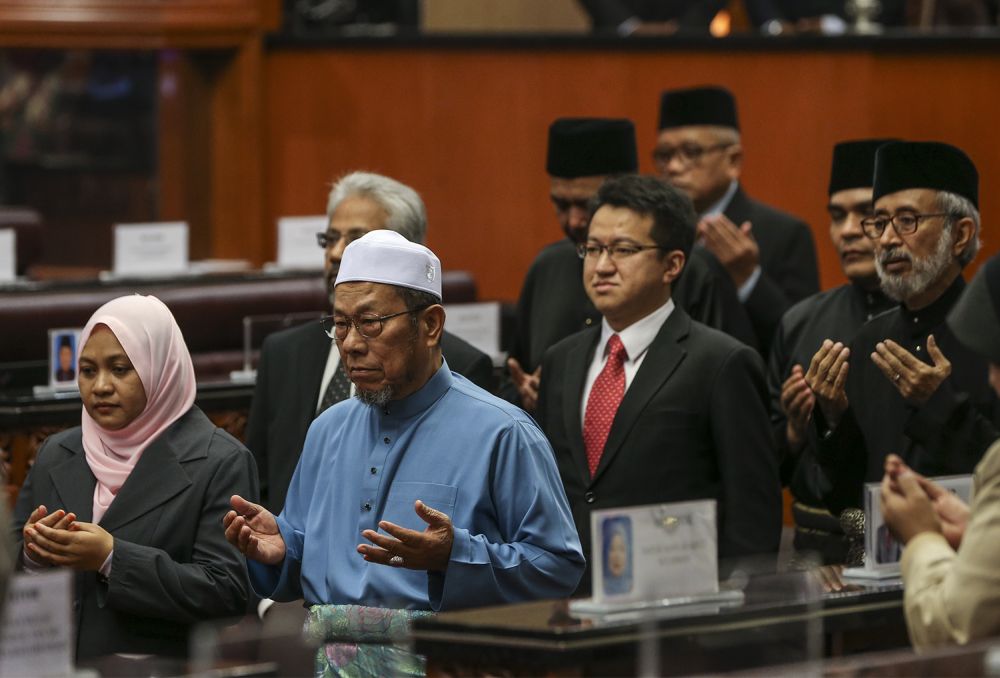 DAPu00e2u20acu2122s Liew Chin Tong (second right) is widely speculated to become deputy defence minister, but declined to confirm this today. u00e2u20acu2022 Picture by Azneal Ishak