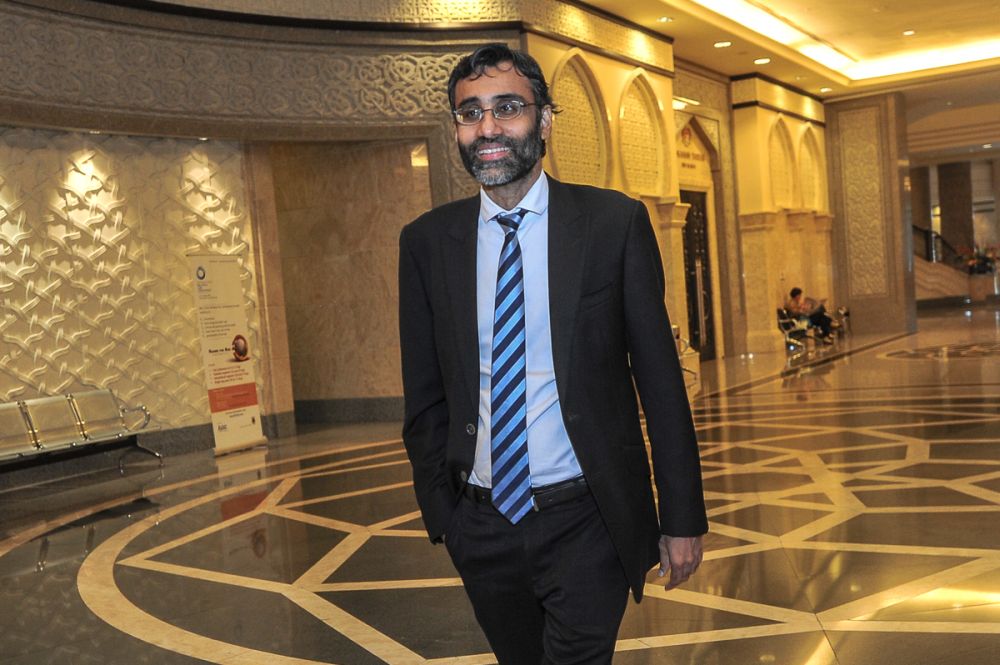 Lawyer N. Surendran is seen at the Court of Appeal in Putrajaya July 17, 2018. u00e2u20acu2022 Picture by Shafwan Zaidon 