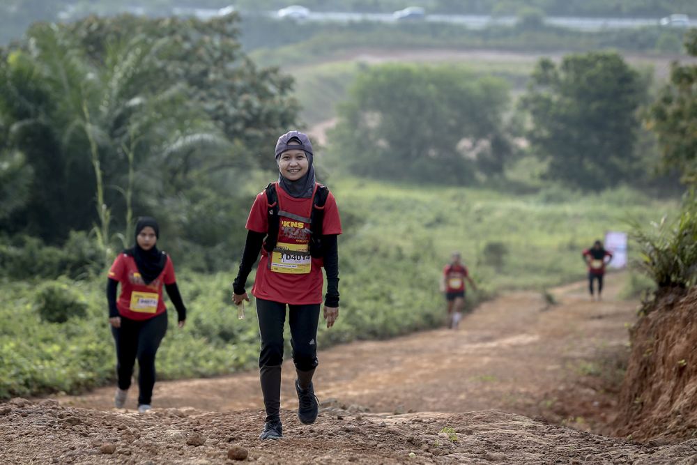 Some 1,000 people participated in the PKNS Trail Run and Duathlon 2018. u00e2u20acu201d Picture by Hari Anggara