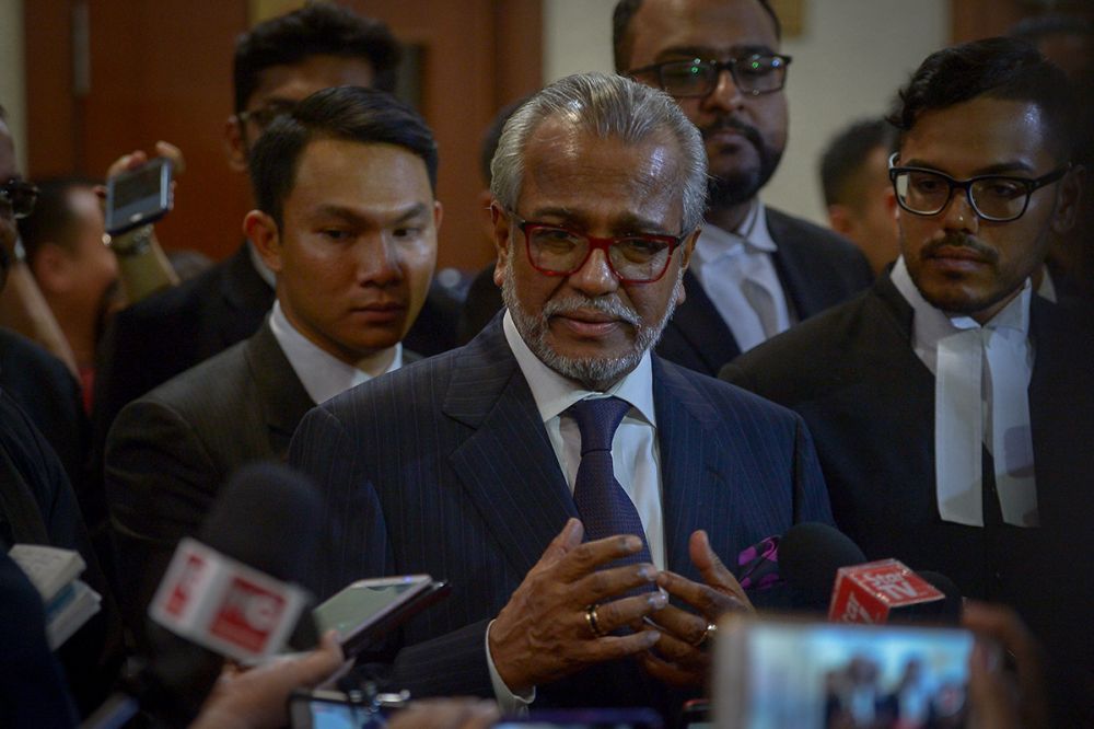 Najib's lawyer Tan Sri Shafee Abdullah speaks during a press conference before leaving the KL High Court, July 4, 2018. u00e2u20acu2022 Picture by Mukhriz Hazim