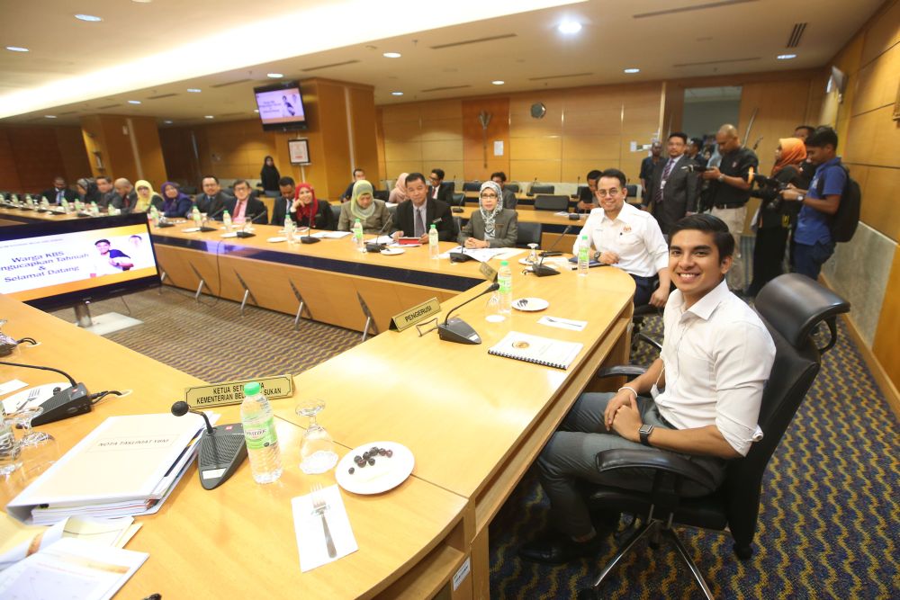 Syed Saddiq Syed Abd Rahman chairs a meeting at the Youth and Sports Ministry in Putrajaya today, July 3, 2018. u00e2u20acu2022 Picture by Azinuddin Ghazali