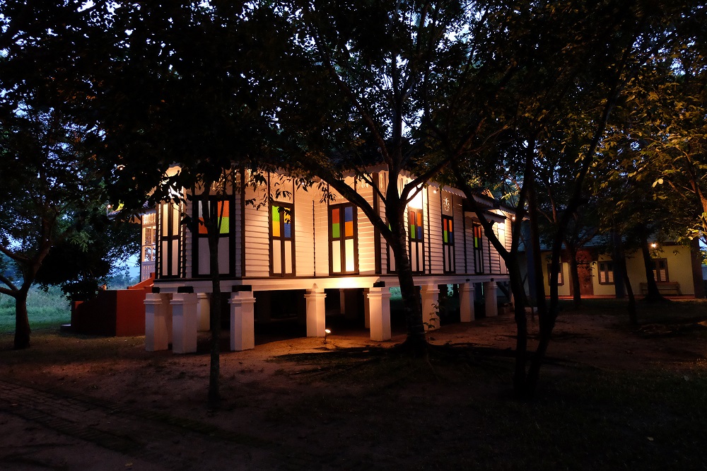 The u00e2u20acu02dcBlack and Whiteu00e2u20acu2122 house at Temple Tree at Bon Ton Langkawi. u00e2u20acu201d Picture by K.E.Ooi