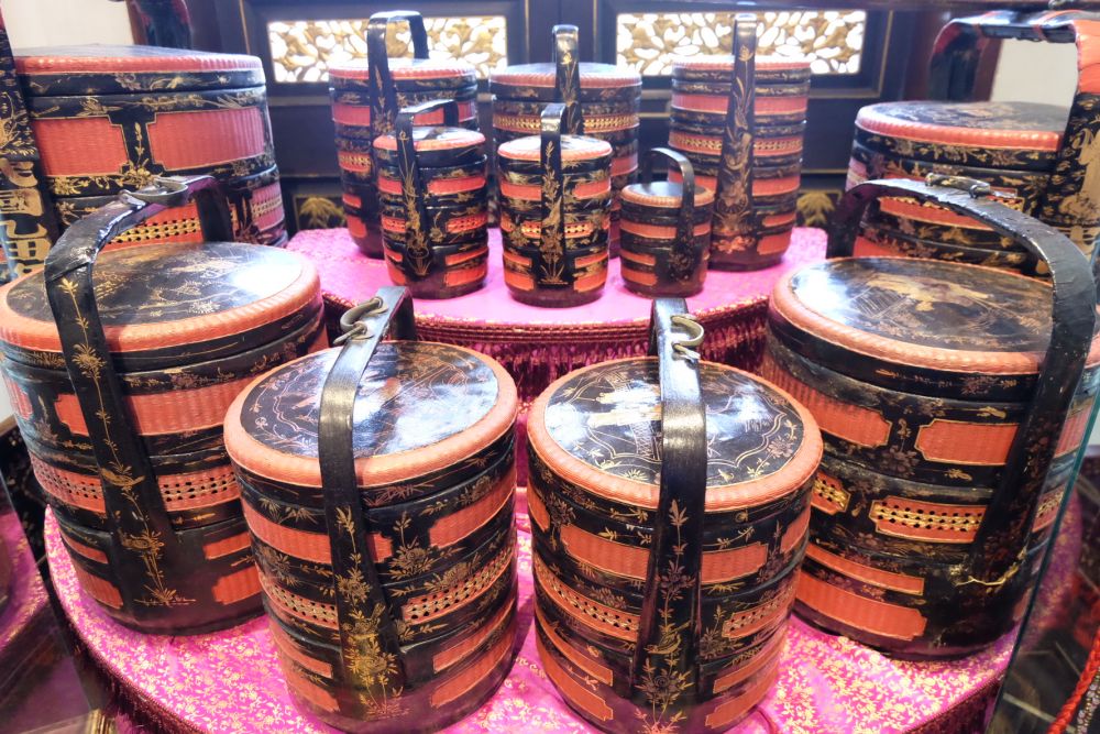 The Hokkien ‘xia na’, or wedding baskets, that were traditionally used to send wedding gifts or dowries. These are also used to bring prayer items and offerings to temples. ― Picture by KE Ooi