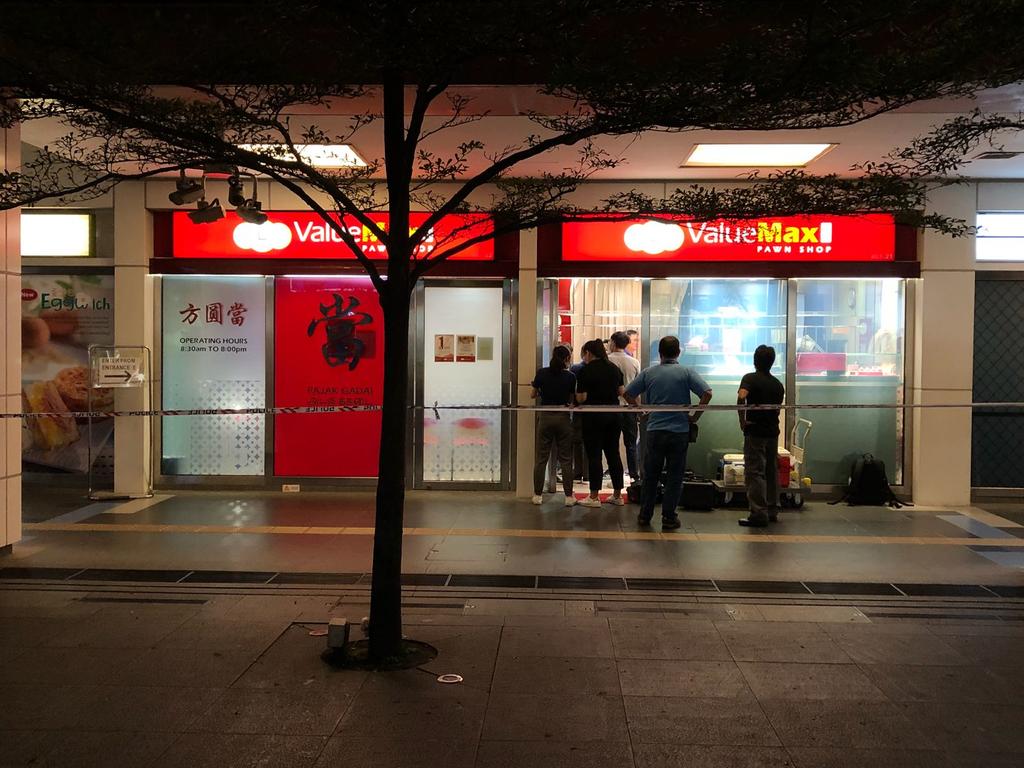 A man turned up at a pawn shop near Boon Lay MRT station on Saturday afternoon and threatened to blow up the store if the staff members refused to hand over cash and jewellery. u00e2u20acu201d Kenneth Cheng/TODAY pic