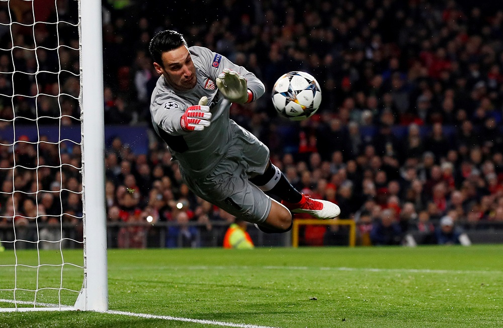 Sevillau00e2u20acu2122s Sergio Rico in action against Manchester United at Old Trafford in Manchester March 13, 2018. u00e2u20acu201d Picture by Action Images via Reuters 