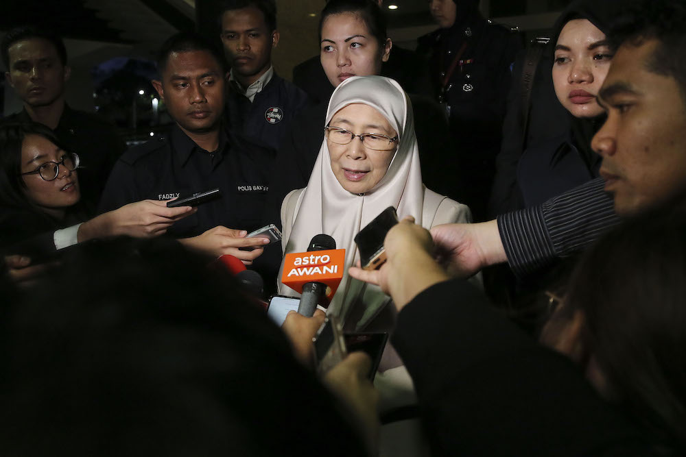 Datuk Seri Dr Wan Azizah Wan Ismail speaks to reporters at Parliament in Kuala Lumpur August 2, 2018. u00e2u20acu201d Picture by Yusof Mat Isa