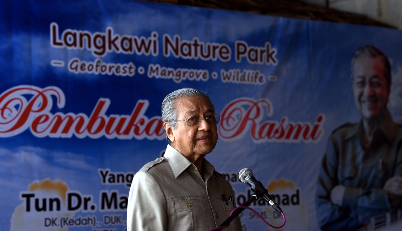 Prime Minister Tun Dr Mahathir Mohamad delivers his speech at the opening ceremony of the Langkawi Nature Park, August 4,2018. u00e2u20acu201d Bernama pic