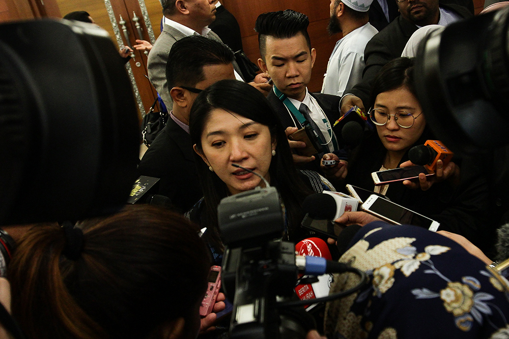 Bakri MP Yeo Bee Yin speaks to reporters at the Parliament lobby in Kuala Lumpur August 6, 2018. u00e2u20acu201d Picture by Miera Zulyana