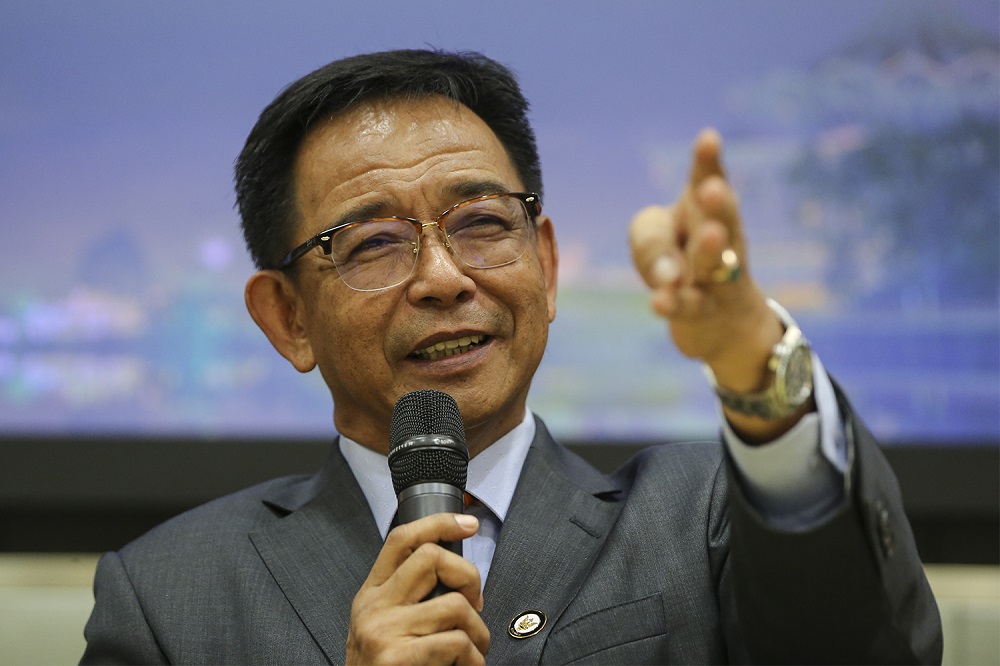 Datuk Haji Abdul Karim Rahman Hamzah speaks during a press conference at St Regis in Kuala Lumpur August 7, 2018. u00e2u20acu201d Picture by Azneal Ishak