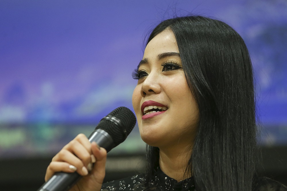 Dewi was the first Malaysian beauty queen to win the Miss Talent title at Miss World 2014 in London. — Picture by Azneal Ishak