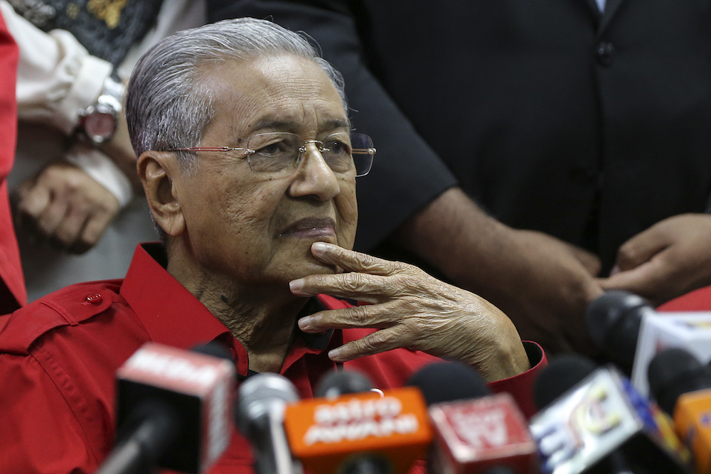 Prime Minister Tun Dr Mahathir Mohamad gives a press conference at Menara Yayasan Selangor in Petaling Jaya August 10, 2018. u00e2u20acu201d Picture by Azneal Ishak