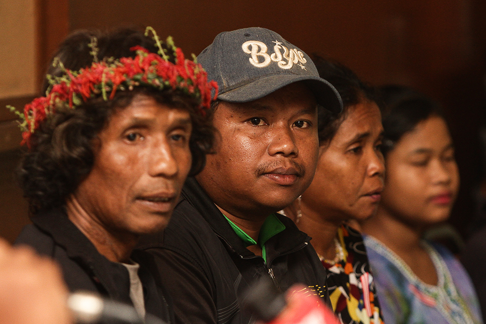 Relatives of 2015’s Pos Tohoi tragedy victims attend a press conference in Kuala Lumpur August 24, 2018. — Picture by Miera Zulyana