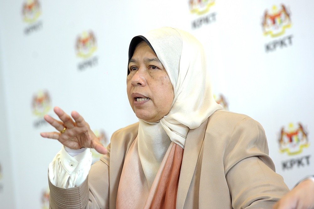 Housing and Local Government Minister Zuraida Kamaruddin at a press conference in Putrajaya August 28, 2018. u00e2u20acu201d Picture by Shafwan Zaidon