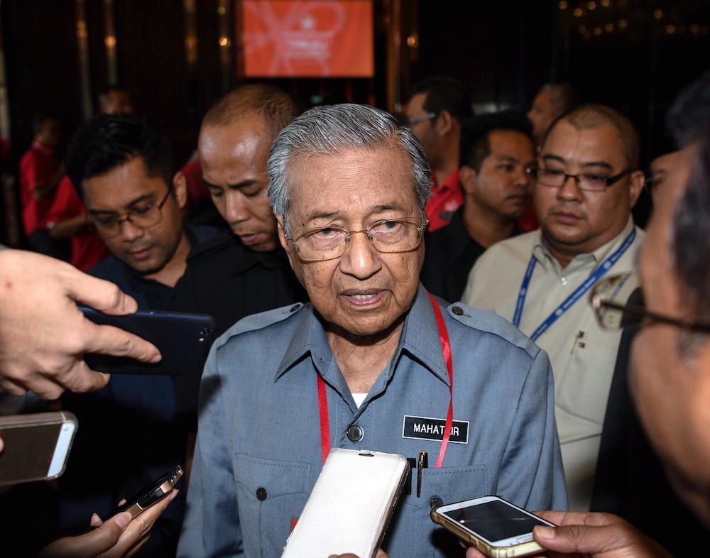 Tun Dr Mahathir Mohamad speaks to reporters after launching PPBMu00e2u20acu2122s inaugural town hall meeting in Kuala Lumpur August 24, 2018. u00e2u20acu201d Bernama pic