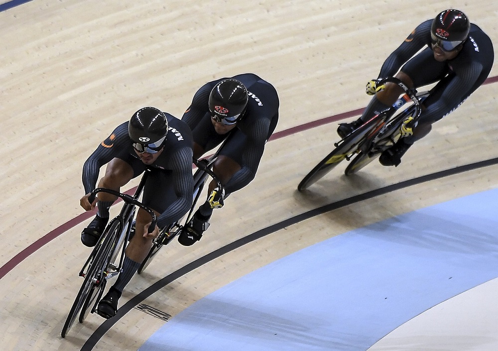 Malaysia grabbed a silver on the first day through the menu00e2u20acu2122s team sprint event on Monday which featured Mohd Azizulhasni Awang, Muhammad Shah Firdaus Sahrom and Muhammad Fadhil Mohd Zonis. u00e2u20acu201d Bernama pic