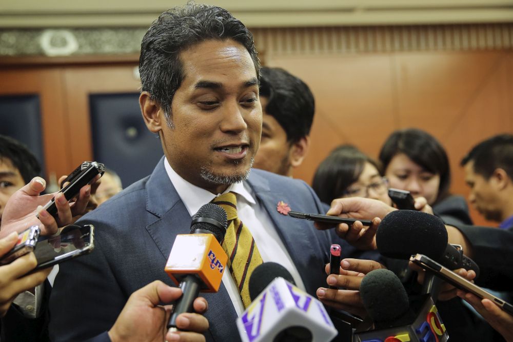 Rembau MP Khairy Jamaluddin speaks to reporters at Parliament in Kuala Lumpur August 2, 2018.nu00e2u20acu201d Picture by Yusof Mat Isan