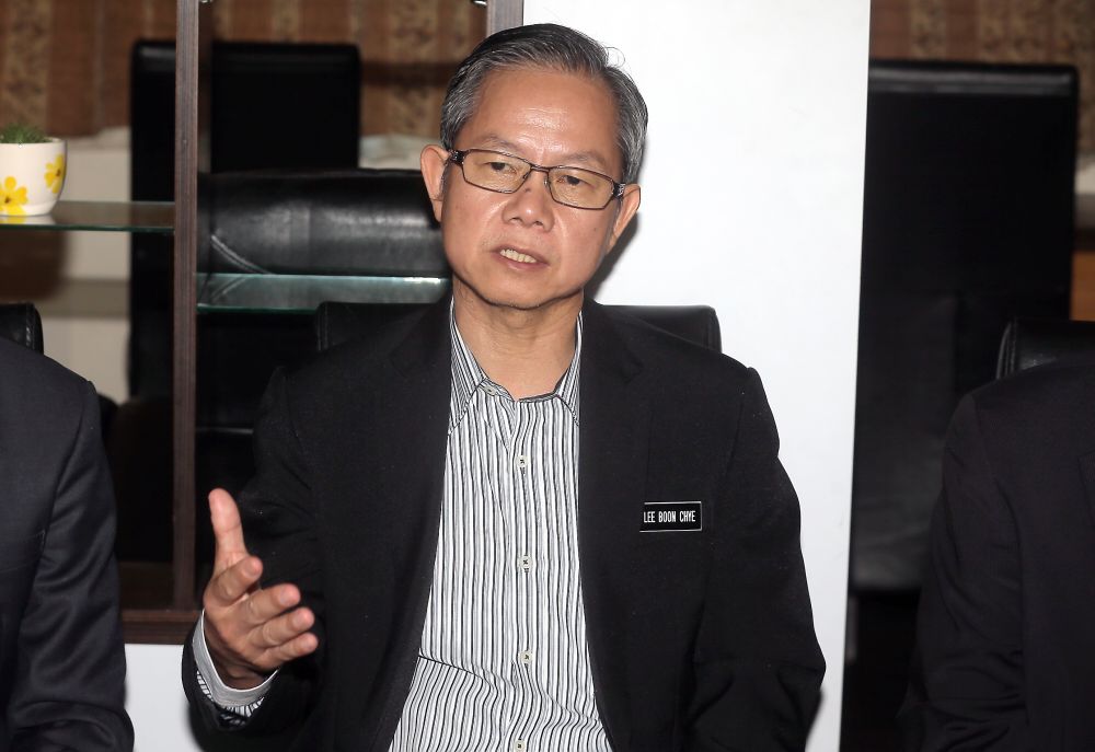 Deputy Health Minister Dr Lee Boon Chye speaks during a press conference at the KPJ Ipoh Specialist Hospital August 17, 2018. u00e2u20acu201d Picture by Razak Ghazali