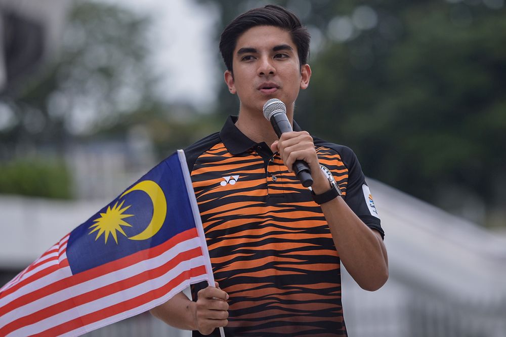 Syed Saddiq Abdul Rahman delivers a speech to athletes during a visit to the National Sports Council in Bukit Jalil August 8 2018. u00e2u20acu201d Picture by Mukhriz Hazim