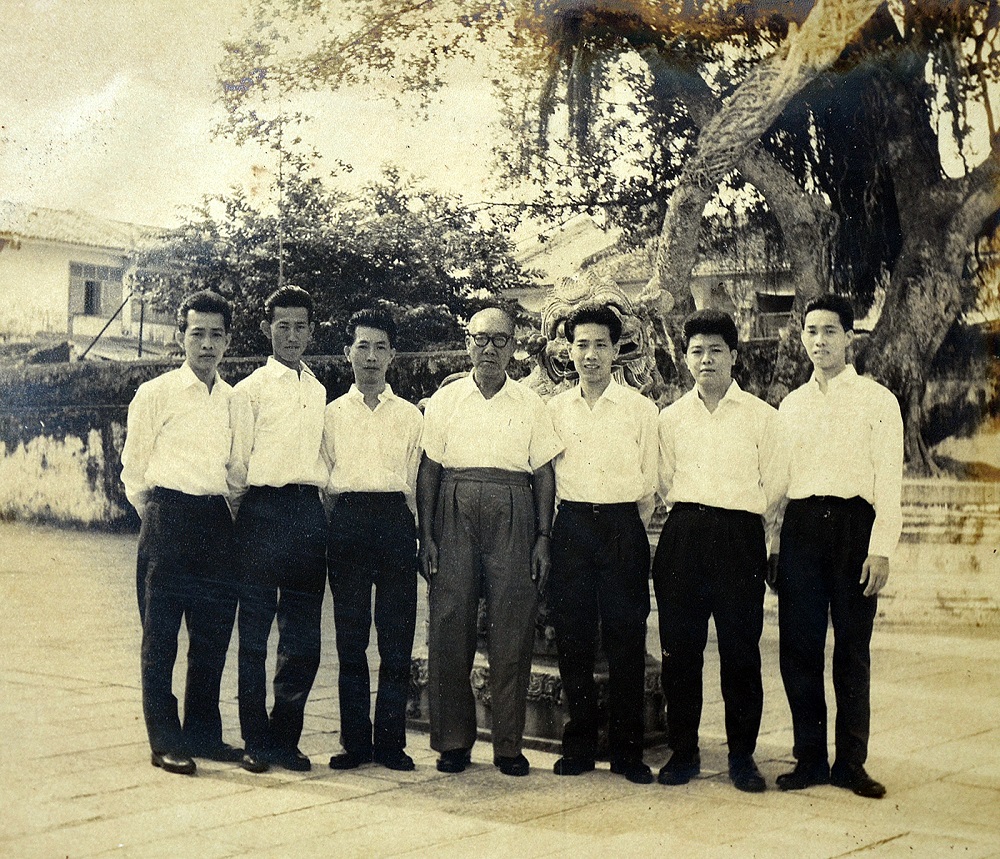 Goh Thean Siew (centre) and his six sons at Khoo Kongsi. — Picture courtesy from Goh Hun Meng.