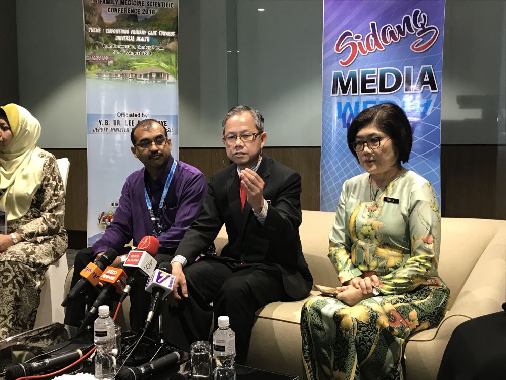 Deputy Health Minister Dr Lee Boon Chye (middle) speaks to reporters after officiating the 21st Family Medicine Scientific Conference in Ipoh Augusst 2, 2018. u00e2u20acu2022 Picture by John Bunyan