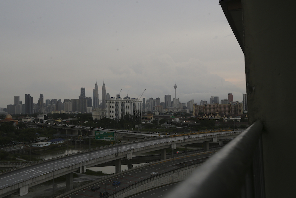 The balcony where Azneal staked out for a good 60 minutes. — Picture by Azneal Ishak 