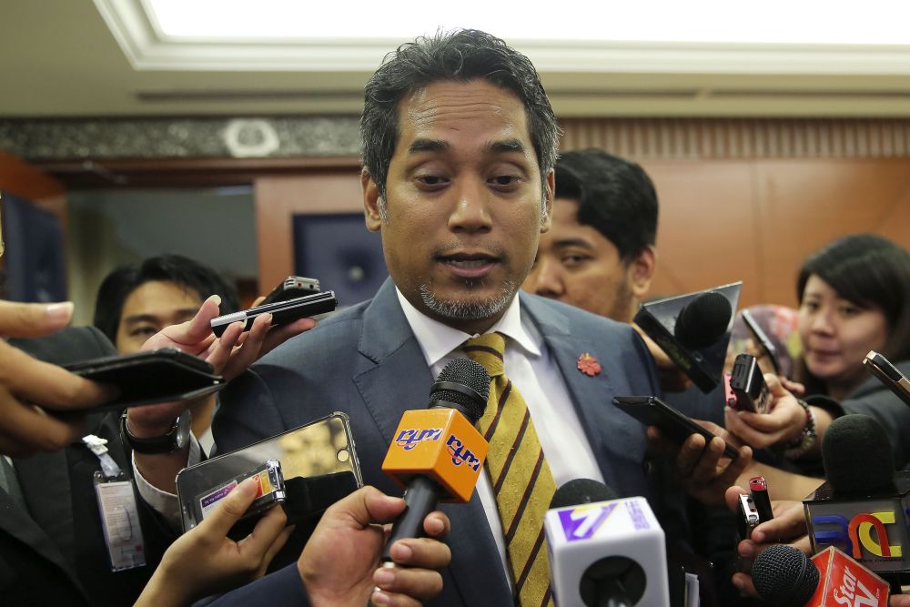 Rembau MP Khairy Jamaluddin speaks to reporters at Parliament in Kuala Lumpur August 2, 2018.nu00e2u20acu201d Picture by Yusof Mat Isan