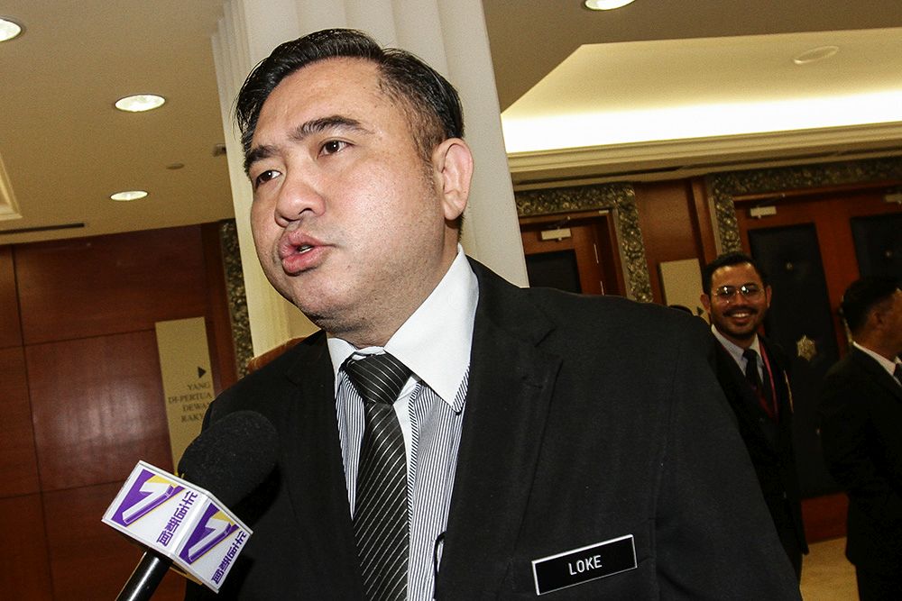Transport Minister Anthony Loke speaks to reporters at parliament August 16, 2018. u00e2u20acu201d Picture by Miera Zulyana