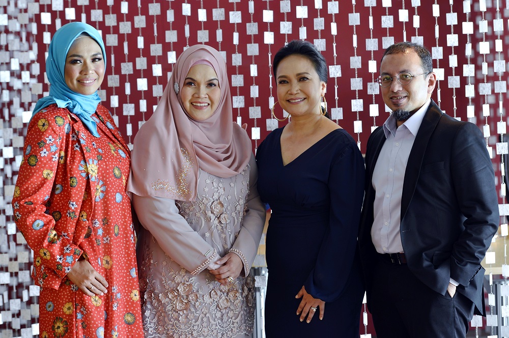 (From left) Liza, Aishah and Rachel will be singing songs from yesteryear while MPO’s Ahmad Muriz will conduct the ‘Semalam Di Malaya’ concert.