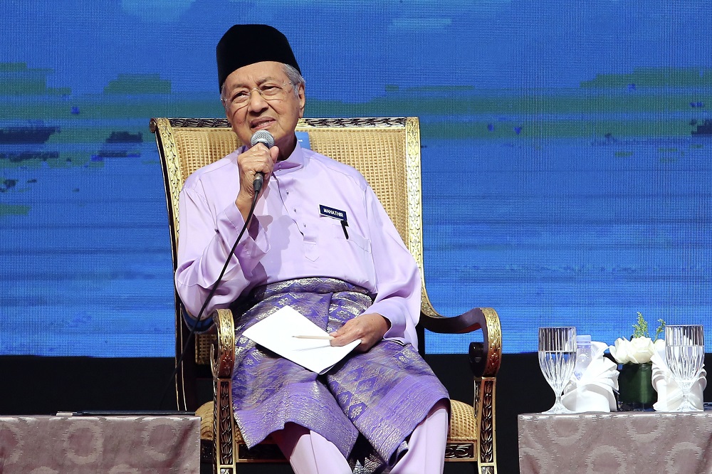 Prime Minister Tun Dr Mahathir Mohamad last week said the country's diabetes rate is very high as Malaysians take too much sugar. — Picture by Yusof Mat Isa