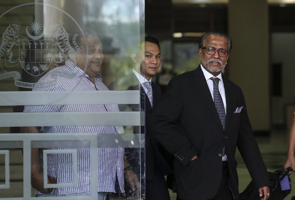 Tan Sri Muhammad Shafee Abdullah leaves the Kuala Lumpur Courts Complex September 13, 2018. u00e2u20acu201d Picture by Azneal Ishak
