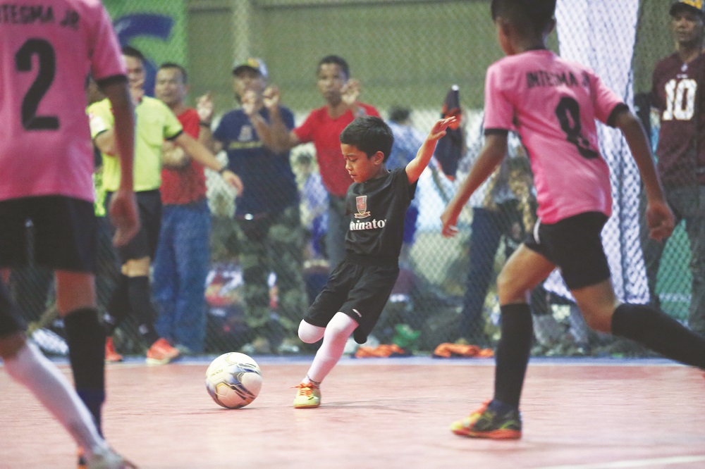 Ryan doesn’t let asthma stop him from being active in sports. 