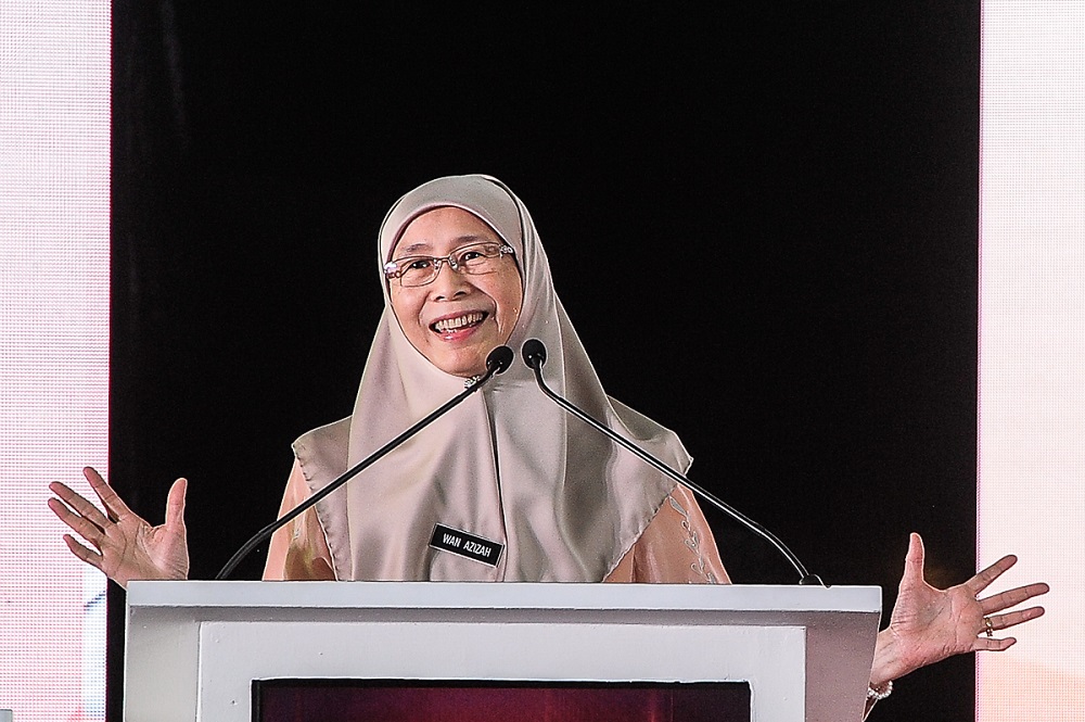 Deputy Prime Minister Datuk Seri Dr Wan Azizah Wan Ismail delivers her speech during a ceremony to officiate the Taska Krista@Red Q child care centre at the AirAsia headquarters in Sepang September 18, 2018. u00e2u20acu201d Picture by Shafwan Zaidon