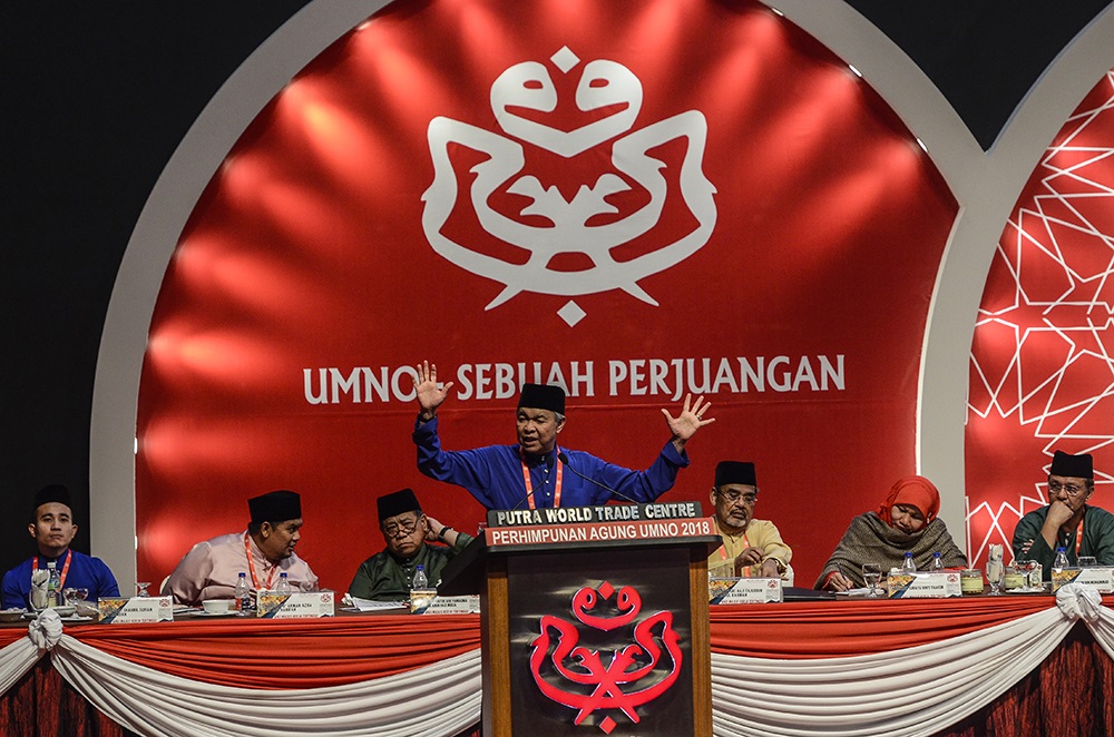 Umno president Datuk Seri Ahmad Zahid Hamidi delivers his speech during the partyu00e2u20acu2122s annual general assembly at PWTC in Kuala Lumpur September 30, 2018. u00e2u20acu201d Picture by Miera Zulyana